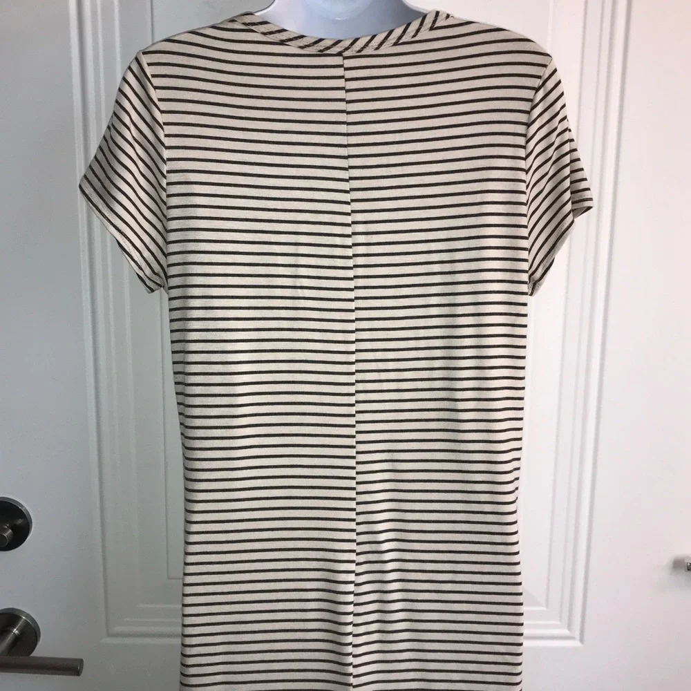 đź”´ 4/$15 Forever Rose striped ss dress with attached necklace in size Jrs XL NWT - Picture 8 of 11